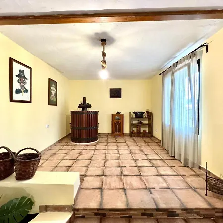 Casa de Férias Rural House With Terrace, Barbeque, Near Mirador Del Rio