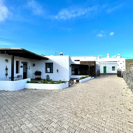 Rural House With Terrace, Barbeque, Near Mirador Del Rio 펜션 해리아