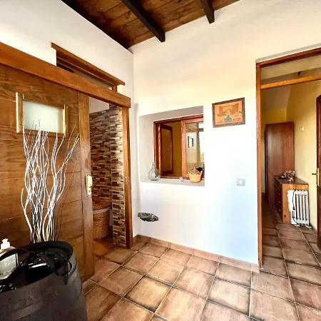 Rural House With Terrace, Barbeque, Near Mirador Del Rio *