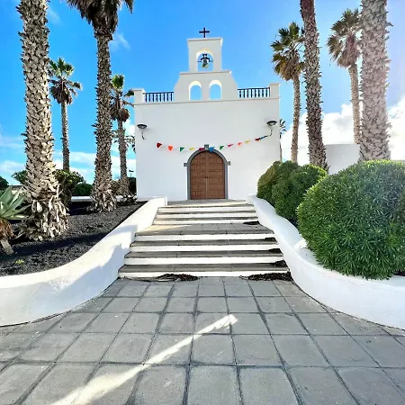 Rural House With Terrace, Barbeque, Near Mirador Del Rio