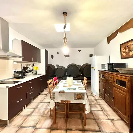Rural House With Terrace, Barbeque, Near Mirador Del Rio בית נופש *